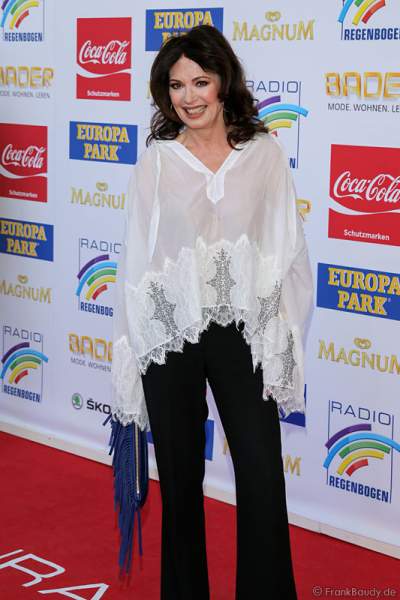 Iris Berben auf dem roten Teppich beim Radio Regenbogen Award 2015