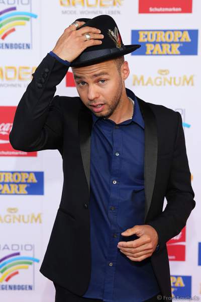 Marlon Roudette auf dem roten Teppich beim Radio Regenbogen Award 2015