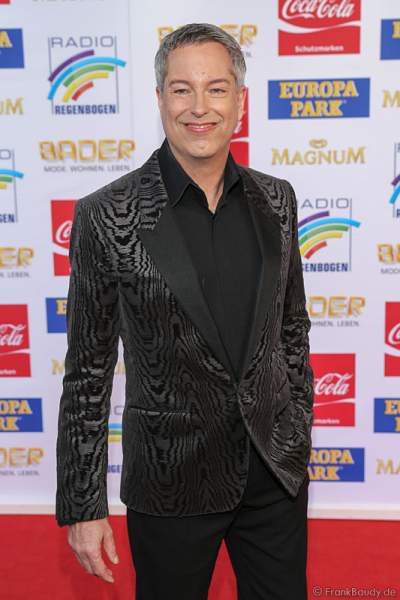 Thomas Hermanns auf dem roten Teppich beim Radio Regenbogen Award 2015