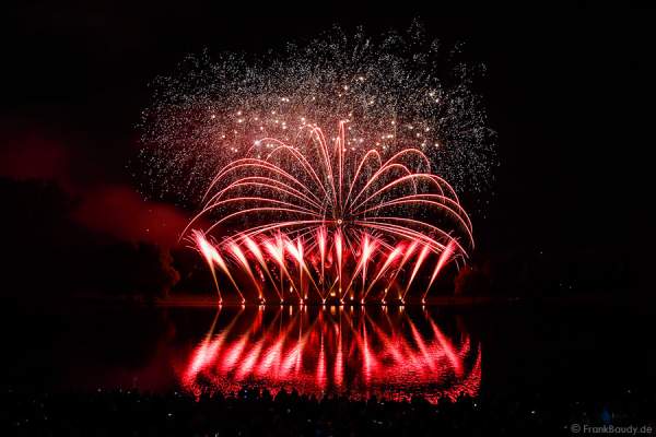 Musikfeuerwerk bei Rhein in Flammen - Bonn 2015