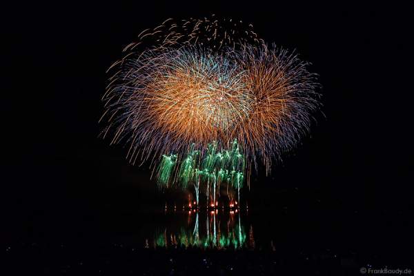 Feuerwerk bei Rhein in Flammen - Bonn 2015