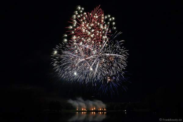 Feuerwerk bei Rhein in Flammen - Bonn 2015