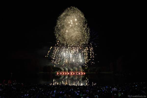 Feuerwerk bei Rhein in Flammen - Bonn 2015