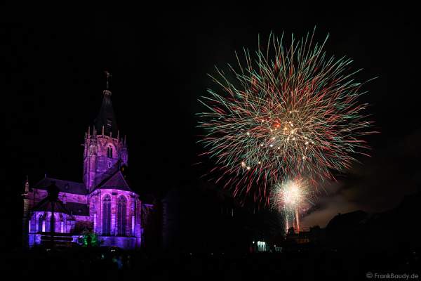 Feuerwerk (Feu d'artifice) beim Pfingstfest (Les Fêtes de Pentecôte) in Weißenburg (Wissembourg) 2015