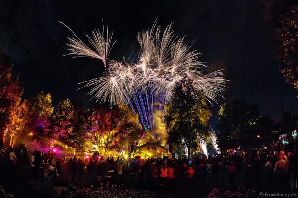 Feuerwerk bei der Sommernacht 2015 auf der Gartenschau in Kaiserslautern