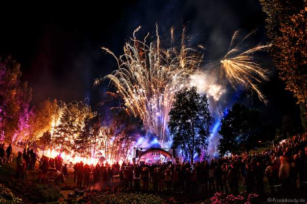 Feuerwerk bei der Sommernacht 2015 auf der Gartenschau in Kaiserslautern