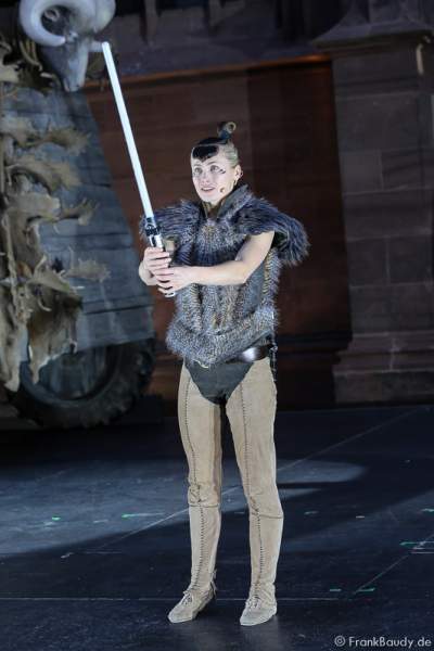 Alina Levshin als Ortlieb bei Gemetzel - Nibelungen-Festspiele 2015 in Worms