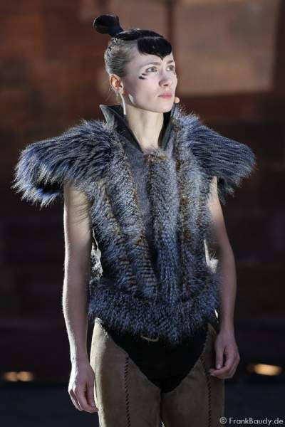 Alina Levshin als Ortlieb bei Gemetzel - Nibelungen-Festspiele 2015 in Worms
