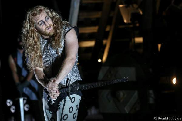 Tom Radisch (Volker) bei Gemetzel - Nibelungen-Festspiele 2015 in Worms