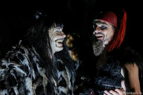 Markus Boysen als König Etzel und Maik Solbach als Narr bei Gemetzel - Nibelungen-Festspiele 2015 in Worms