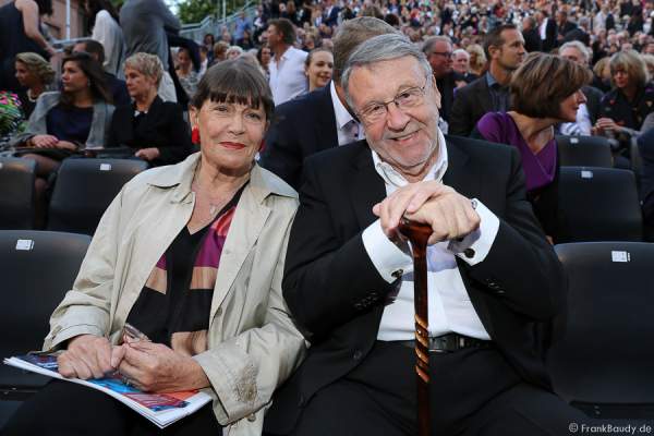 Günter Lamprecht und Lebensgefährtin Claudia Amm bei der Premiere von Gemetzel - Nibelungen-Festspiele 2015 in Worms