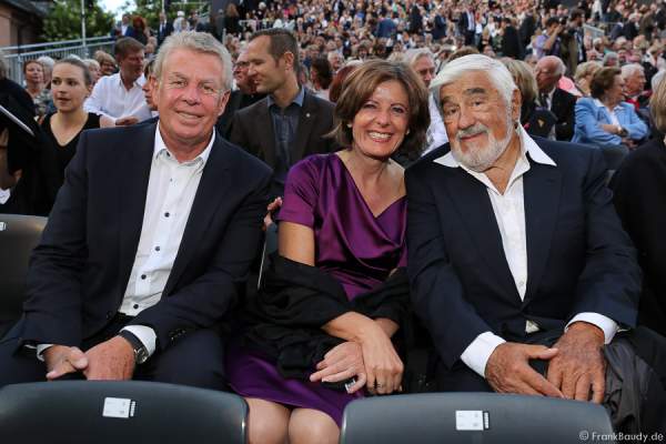 Oberbürgermeister Michael Kissel, Ministerpräsidentin Malu Dreyer und Mario Adorf bei der Premiere von Gemetzel - Nibelungen-Festspiele 2015 in Worms