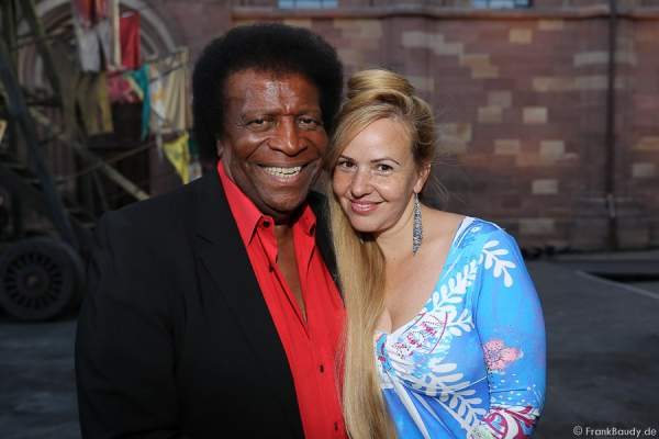 Roberto Blanco und Ehefrau Luzandra bei der Premiere von Gemetzel - Nibelungen-Festspiele 2015 in Worms