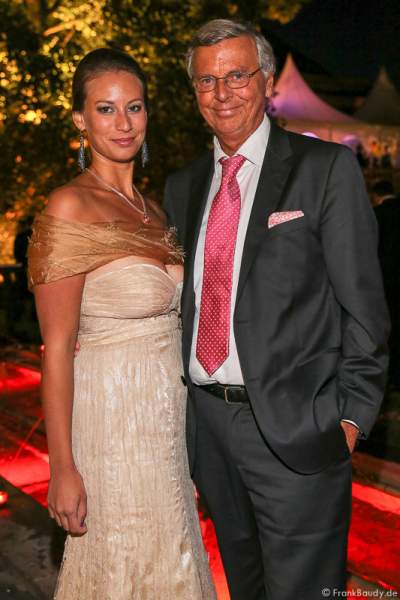 Wolfgang Bosbach mit seiner Tochter Caroline bei der Premiere von Gemetzel - Nibelungen-Festspiele 2015 in Worms