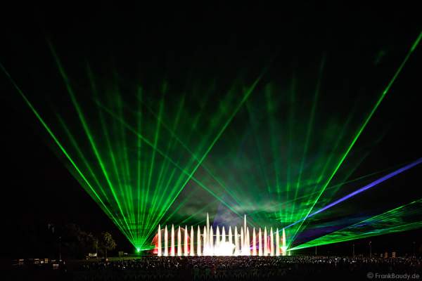 Wasserspiele und Laser bei Aquatique Show ALSACE - 70 Jahre Frieden - Art et Lumière, Furdenheim 2015