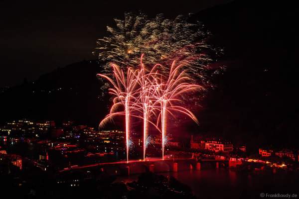Feuerwerk auf der Alten Brücke bei der 3. Heidelberger Schlossbeleuchtung 2015