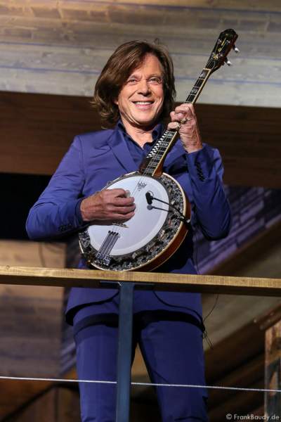 Jürgen Drews mit Banjo bei der Stadlshow 2015 in Offenburg