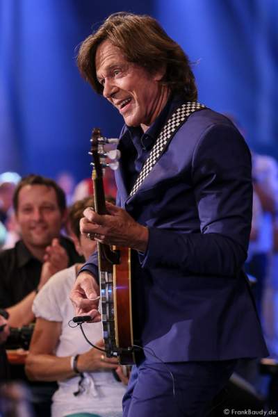 Jürgen Drews mit Banjo bei der Stadlshow 2015 in Offenburg