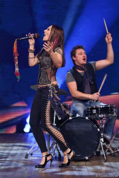 Bluma (Sängerin Jessica Sperlich) bei der Stadlshow 2015 in Offenburg