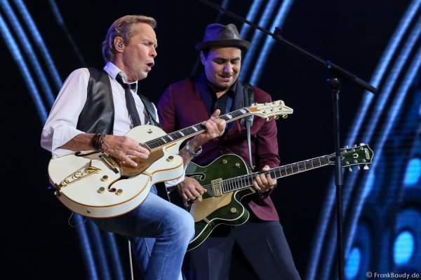 Peter Kraus rockt die Bühne bei der Stadlshow 2015 in Offenburg
