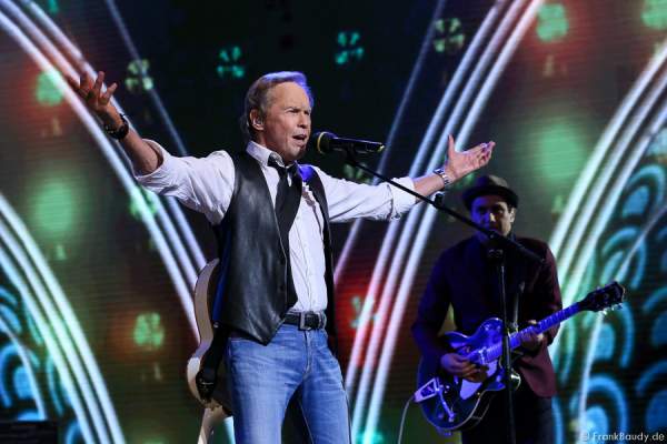 Peter Kraus bei der Stadlshow 2015 in Offenburg