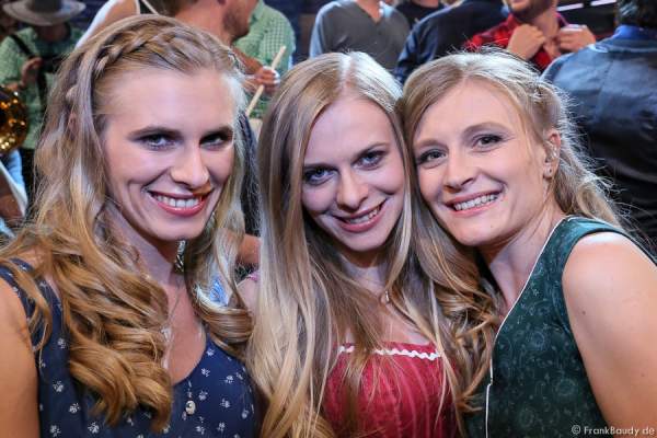 Die Poxrucker Sisters (die Schwestern: Stefanie, Christina und Magdalena Poxrucker)