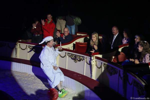 Komiker Sergej Maslennikov bei der Show Salto Vitale des Circus Roncalli