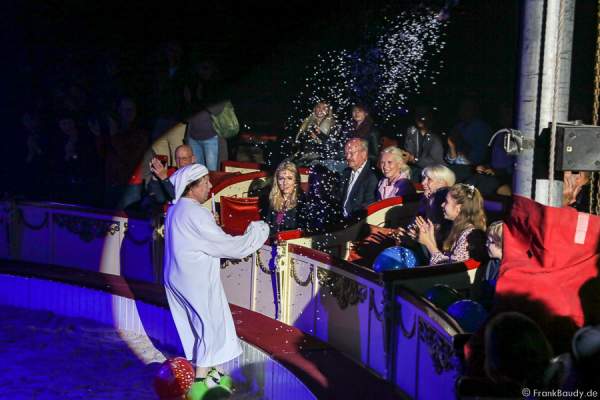 Komiker Sergej Maslennikov bei der Show Salto Vitale des Circus Roncalli