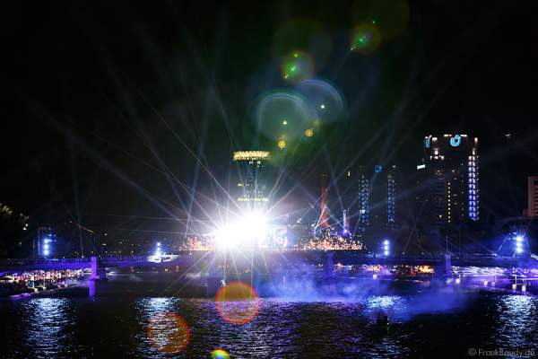 Mega-Lichtshow bei 25 Jahre Tag der Deutschen Einheit in Frankfurt 2015