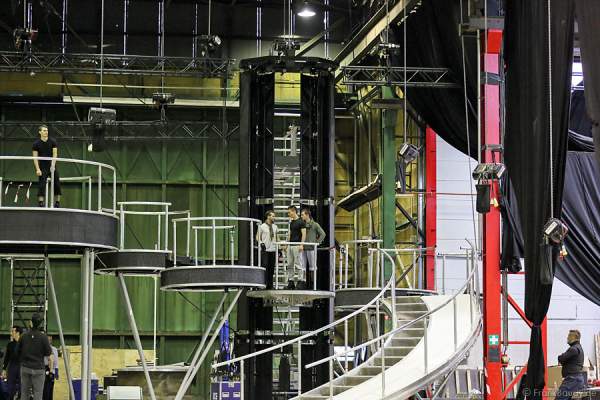 Das BELIEVE-Ensemble von Holiday on Ice bei den Proben