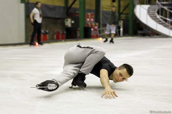 Das BELIEVE-Ensemble von Holiday on Ice bei den Proben