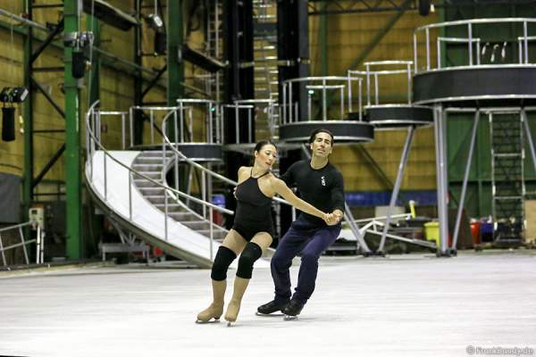 Robin Johnstone und Andy Buchanan beim Paartraining von Holiday on Ice neuester Show BELIEVE
