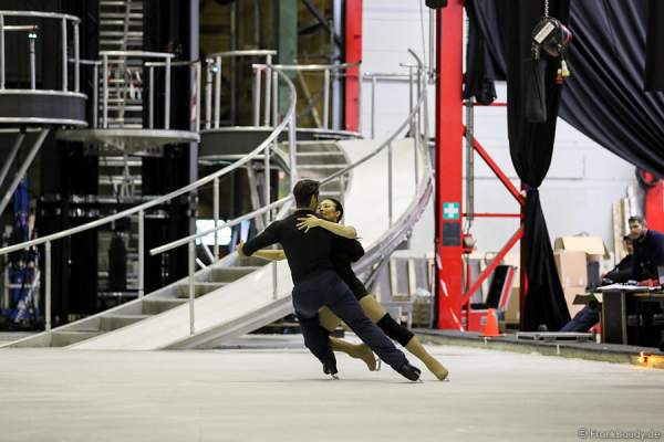 Robin Johnstone und Andy Buchanan beim Paartraining von Holiday on Ice neuester Show BELIEVE