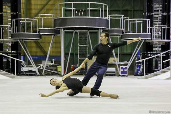 Robin Johnstone und Andy Buchanan beim Paartraining von Holiday on Ice neuester Show BELIEVE
