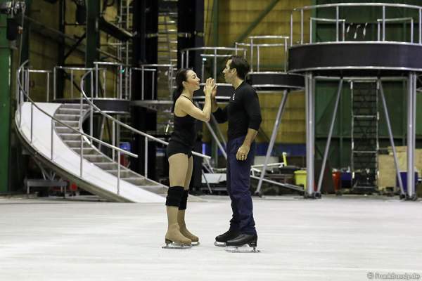 Robin Johnstone und Andy Buchanan beim Paartraining von Holiday on Ice neuester Show BELIEVE