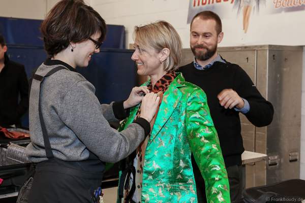 Kostümanprobe bei Holiday on Ice - BELIEVE