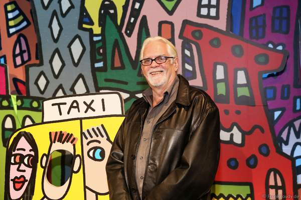 Der New Yorker Elektriker Bill Rizzi zeigt das Lebenswerk seines Bruders James Rizzi in einer Ausstellung im Europa-Park 2015/2016