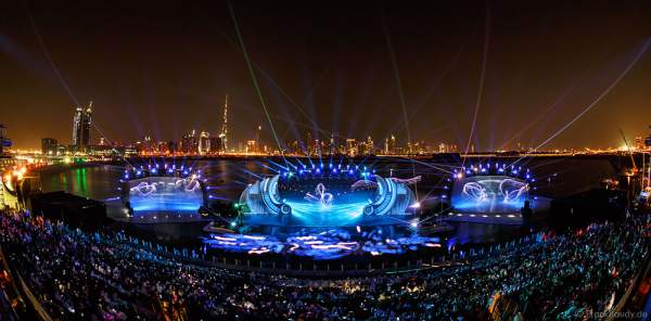 Flyboard-Show - Dubai celebrates the 44th UAE National Day, Spirit of the Union, 2015