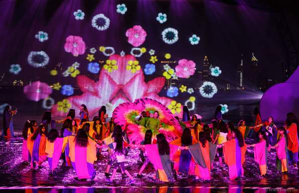 A042_Dubai celebrates the 44th UAE National Day, Spirit of the Union, 2015