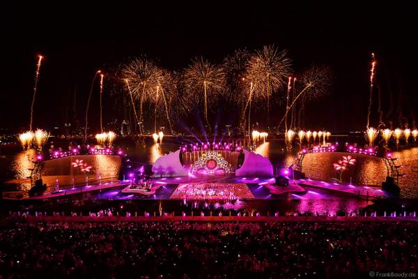 A046_Dubai celebrates the 44th UAE National Day, Spirit of the Union, 2015