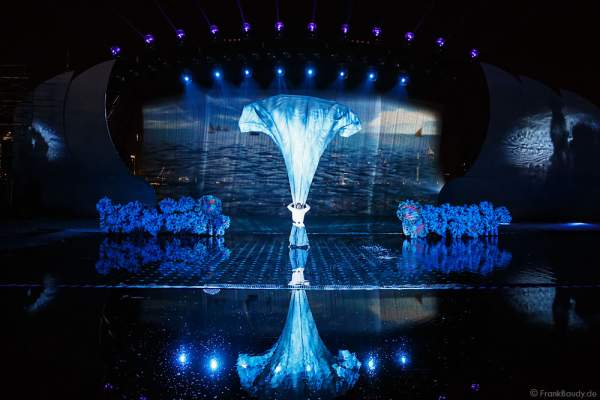 A063_Dubai celebrates the 44th UAE National Day, Spirit of the Union, 2015