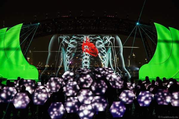 A102_Dubai celebrates the 44th UAE National Day, Spirit of the Union, 2015