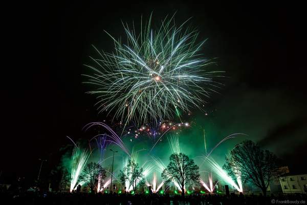 Feuerwerk bei der 900-Jahr-Feier in Haguenau 2015/2016 (Hagenau)