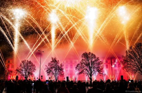 Feuerwerk bei der 900-Jahr-Feier in Haguenau 2015/2016 (Hagenau)