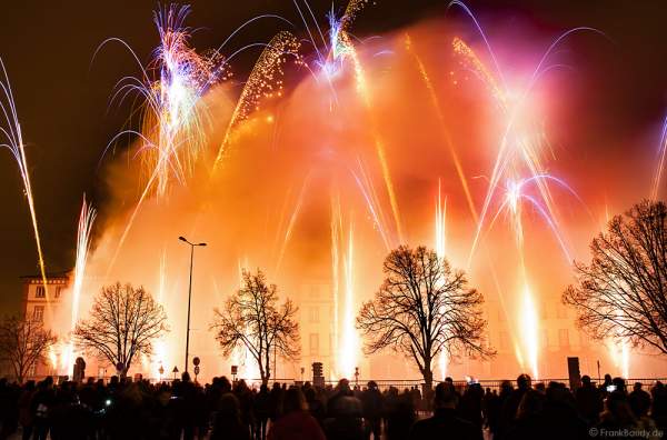 Feuerwerk bei der 900-Jahr-Feier in Haguenau 2015/2016 (Hagenau)