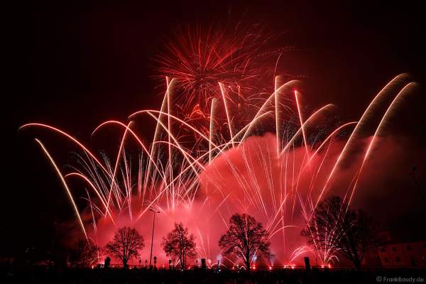 Feuerwerk bei der 900-Jahr-Feier in Haguenau 2015/2016 (Hagenau)