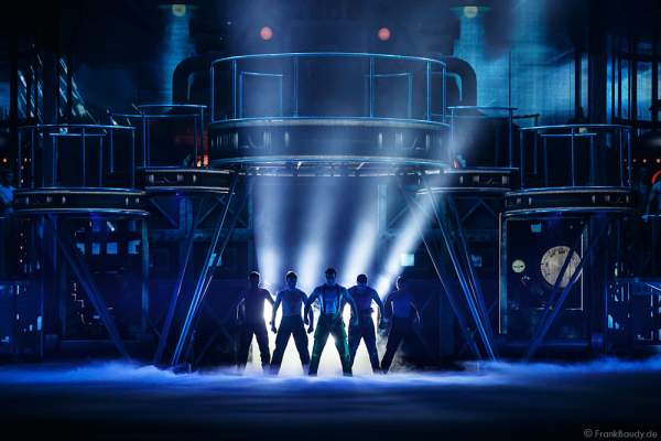 Opening der Show BELIEVE von Holiday on Ice 2015/2016
