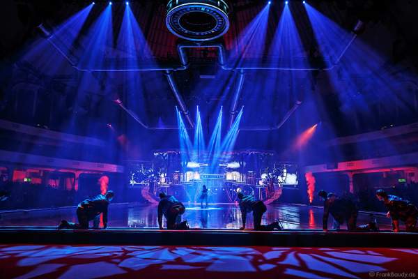 Robin Johnstone und Andrew (Andy) Buchanan bei Holiday on Ice BELIEVE