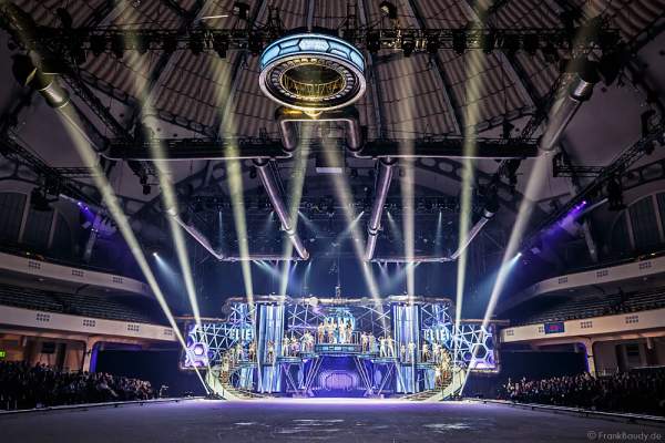 Finale bei Holiday on Ice Show BELIEVE in der Festhalle Frankfurt 2015/2016