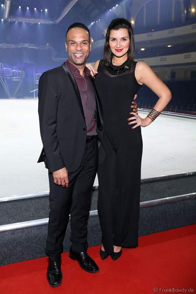 Nica & Joe (Veronika Belyavskaya & Joseph Guyton) bei der Holiday on Ice Premiere von BELIEVE 2015/2016